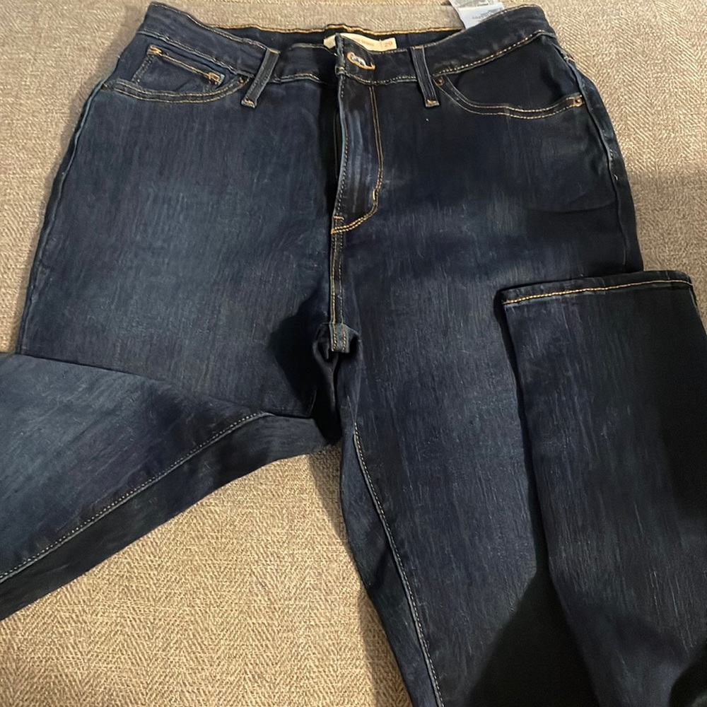 WOMEN LEVI DENIM SIZE 29